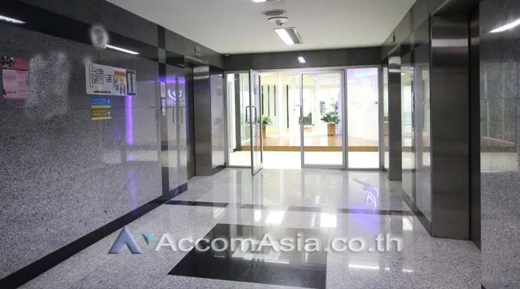 4  Office Space For Rent in Phaholyothin ,Bangkok MRT Phahon Yothin at TP & T Building AA14314